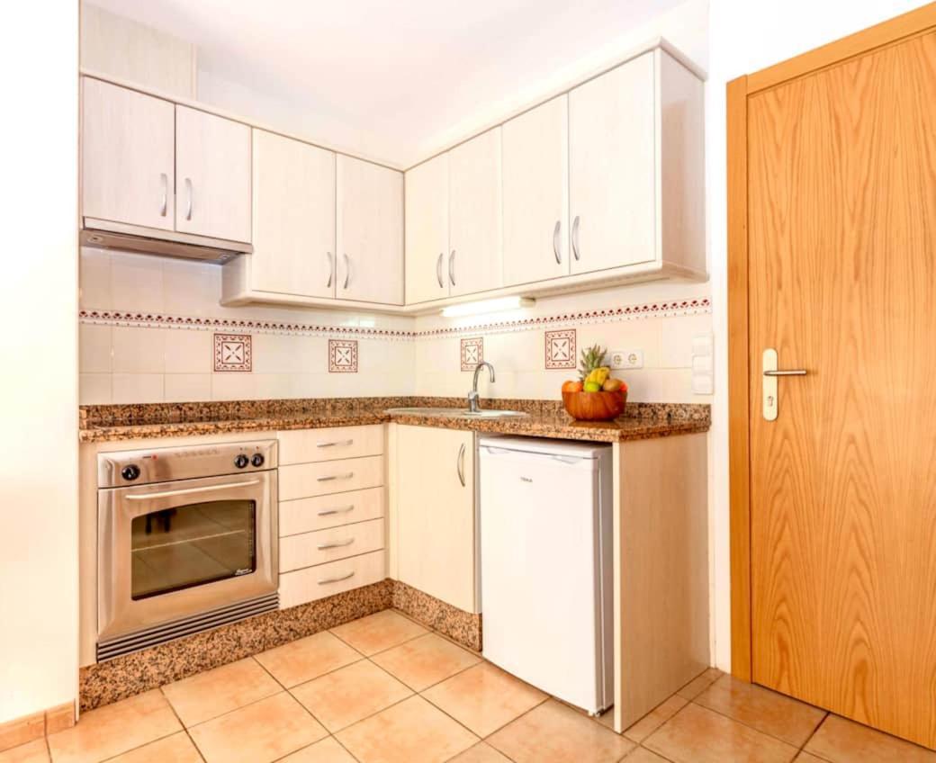 Apartamento Sa Varadero 2D Vista Mare Laterale Leilighet Es Pujols Eksteriør bilde