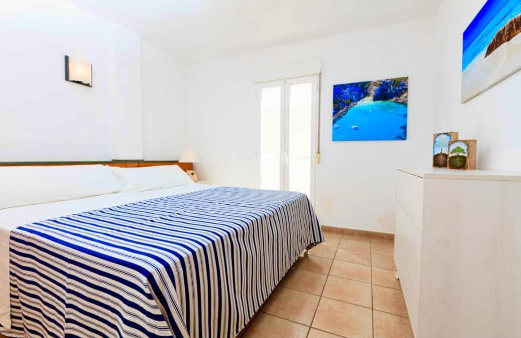 Apartamento Sa Varadero 2D Vista Mare Laterale Leilighet Es Pujols Eksteriør bilde